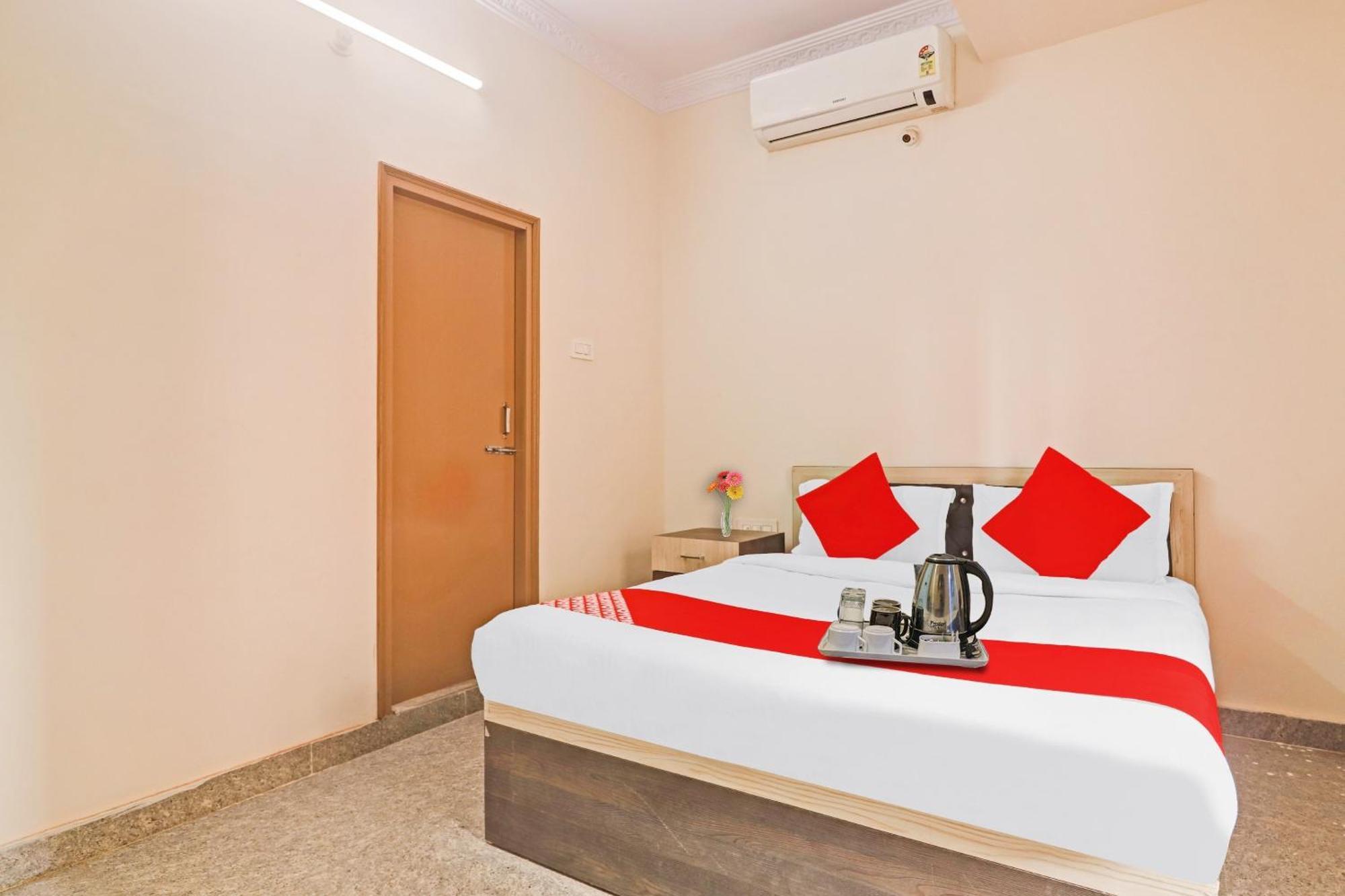 Hotel O Gs International Near Anu Wine Shop Shamshabad Eksteriør bilde